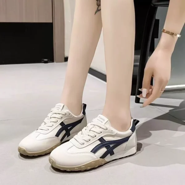 my-11134207-820l6-mp21mf4r2vpc24.webp Mila Retro Court Sneakers
