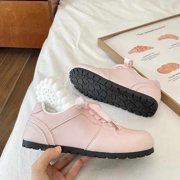 Lightweight Puffy Sneakers